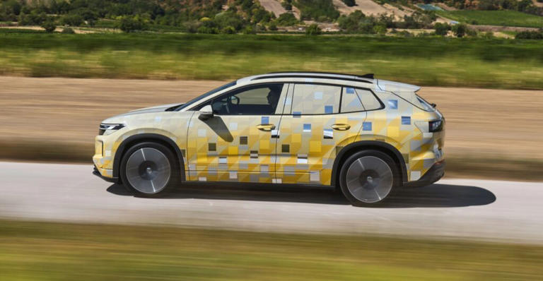 Volkswagen ID. Tiguan will replace the ID.4, debuts in October