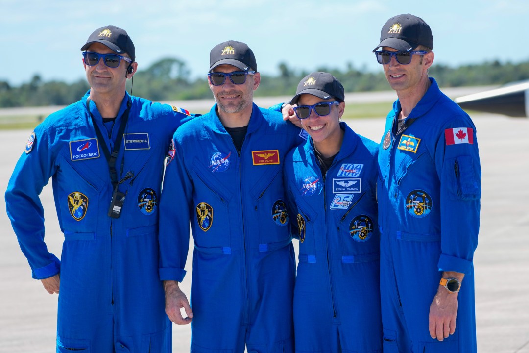 Elon Musk’s SpaceX Starship ends flight early after first-ever orbit of ...