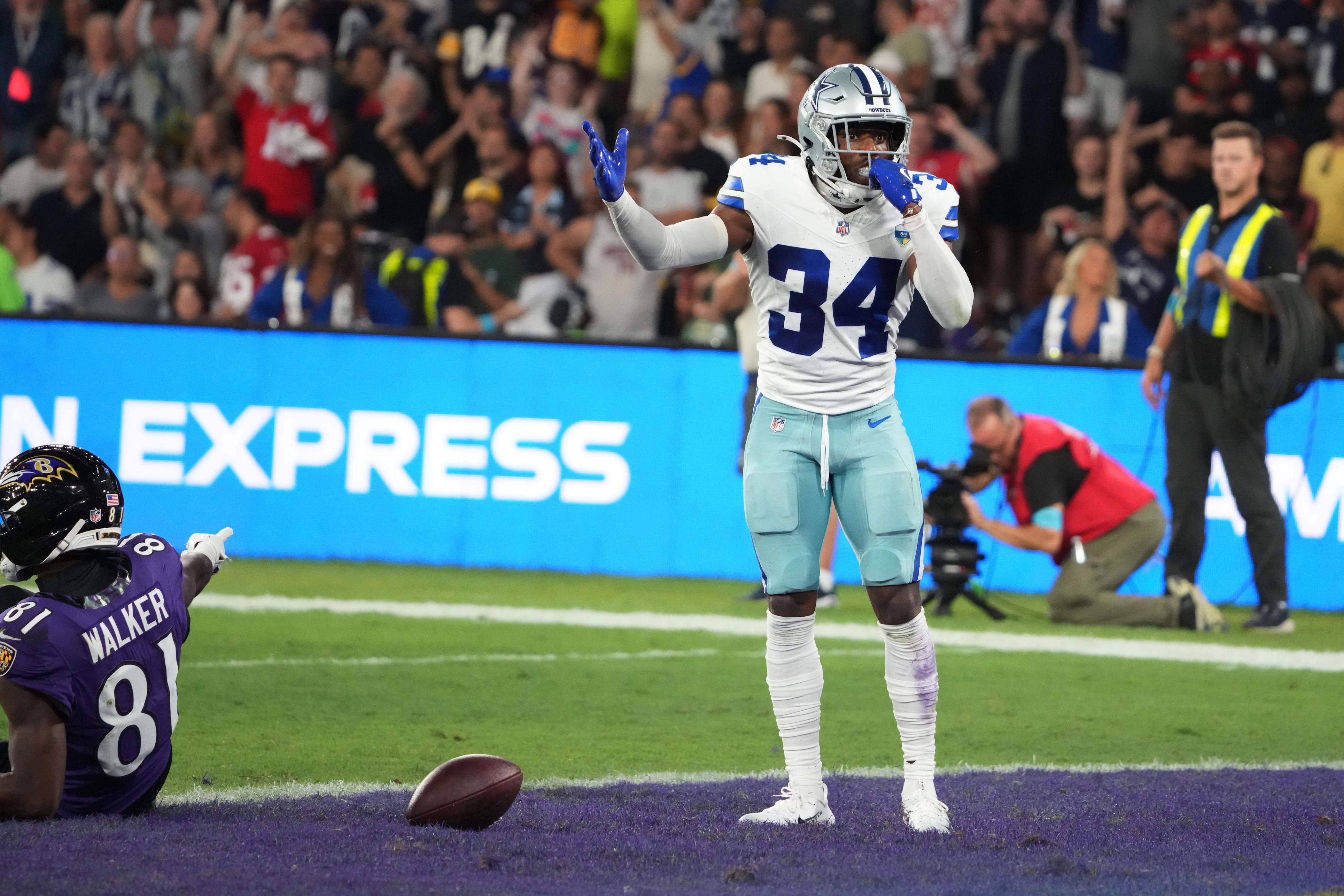 Snap counts: Injuries cause shakeup in Cowboys secondary, new RB makes ...
