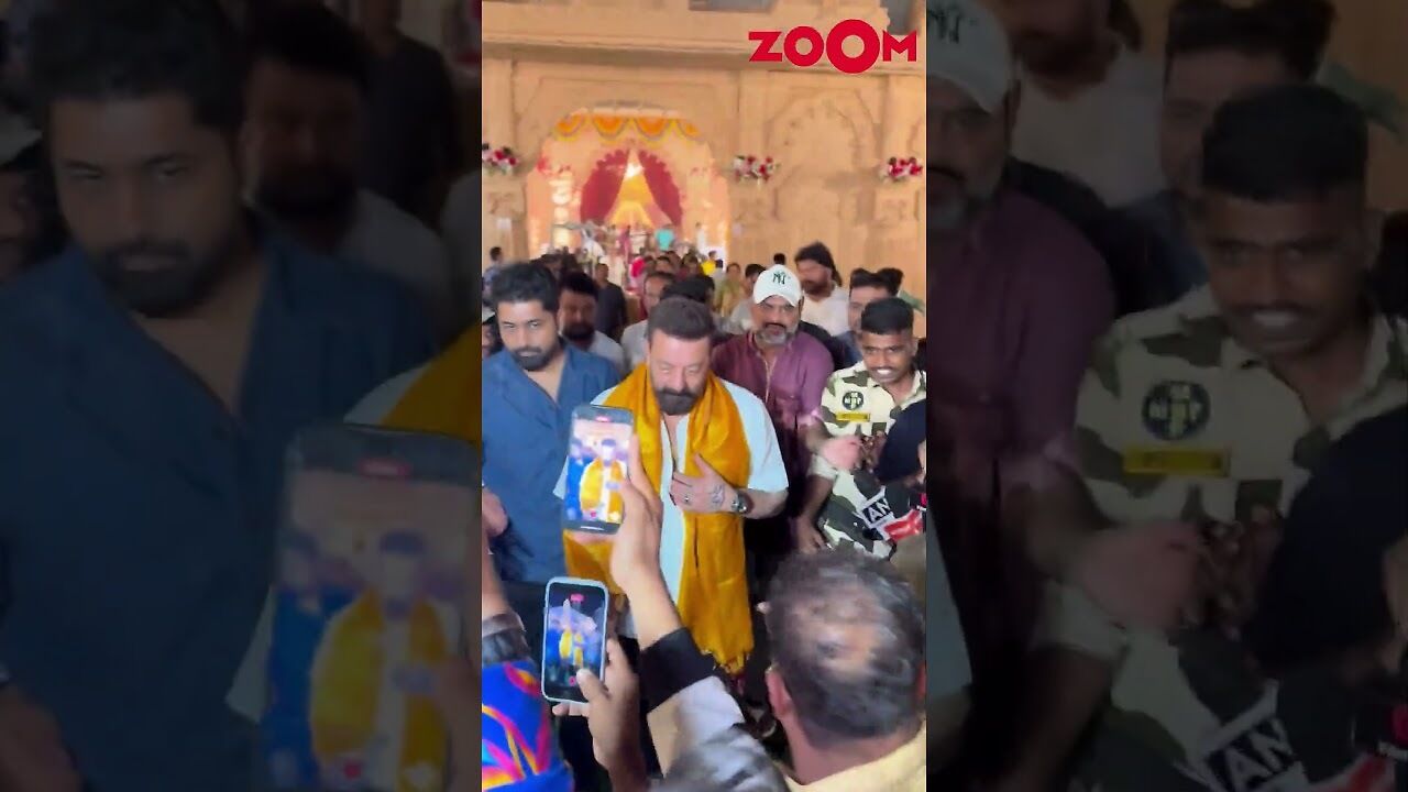 Bollywood actor Sanjay Dutt makes annual appearance at Andheri Cha Raja ...