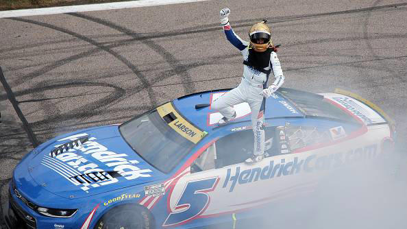 Kyle Larson extends his points lead, but what about the full-season ...