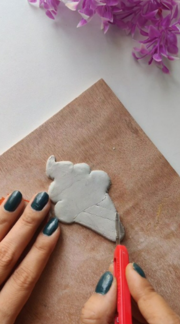 Turn simple craft materials into an ice cream magnet