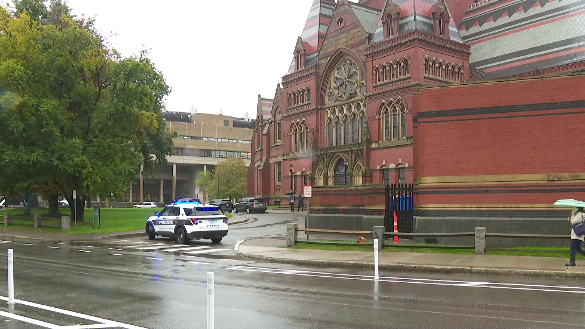 Bomb threat closes buildings on Harvard campus
