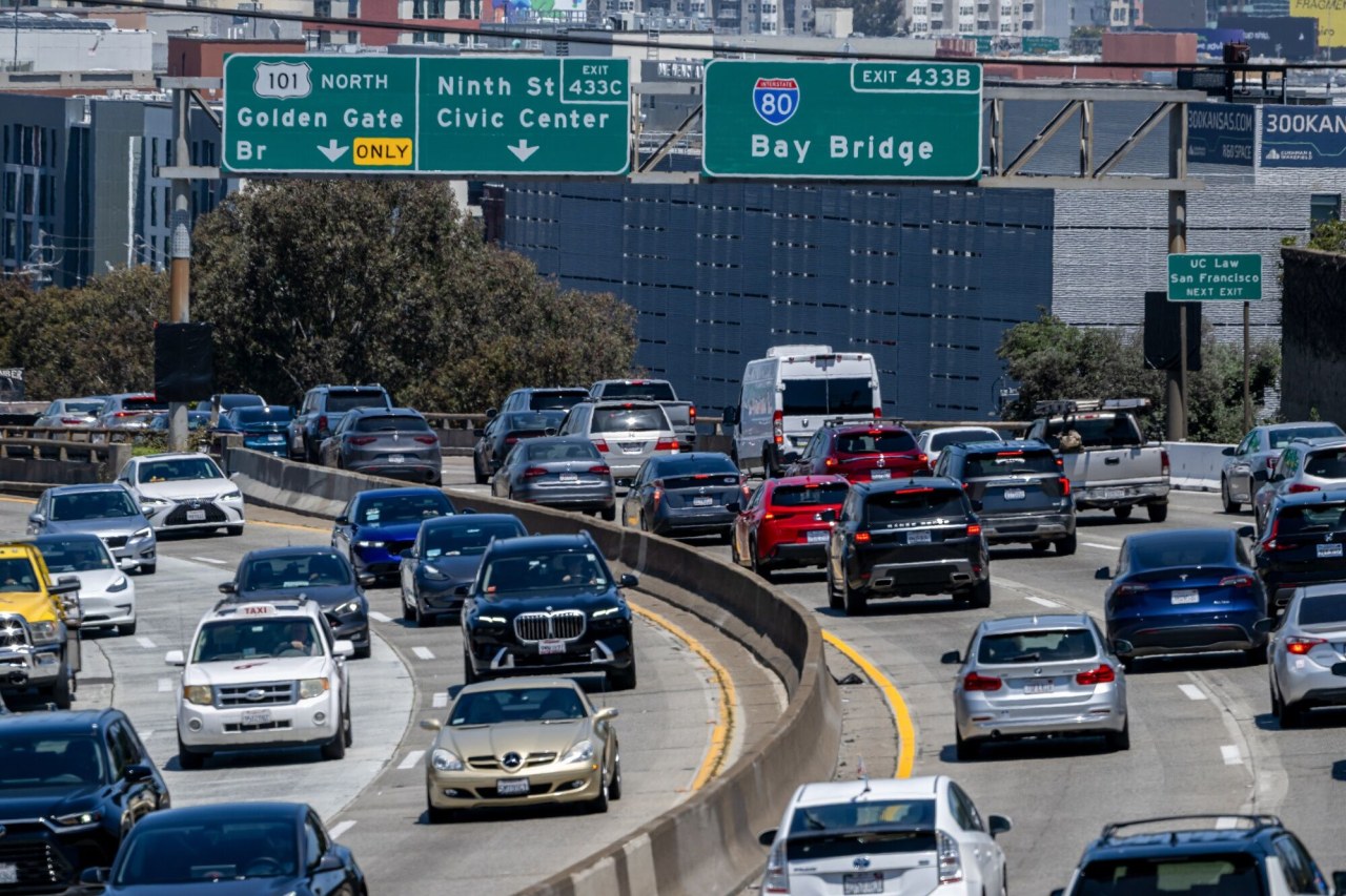 Trump administration ends tougher fuel-economy rules