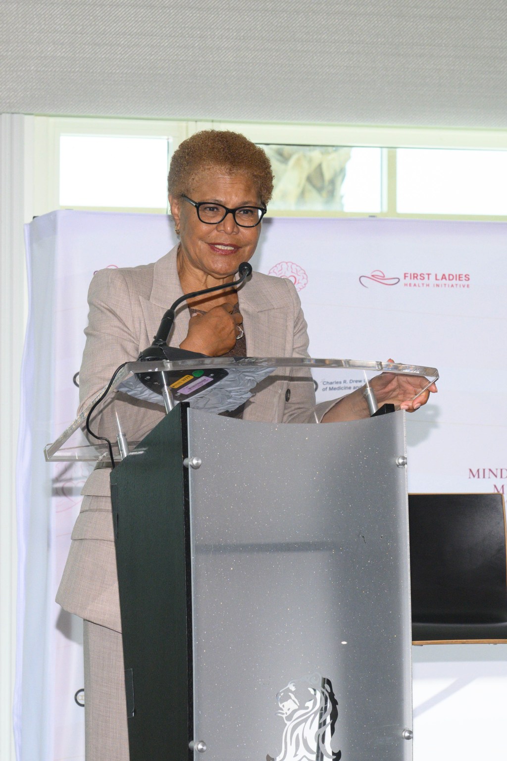 Nithya Raman takes double-digit lead over Karen Bass in new LA mayor’s ...