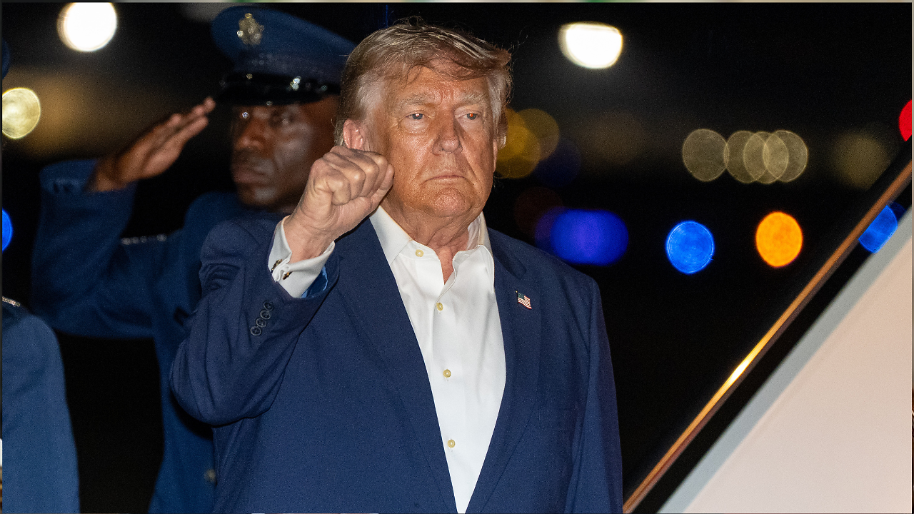 Trump announces $15 billion Mesabi Metallics steel plant in Iowa, set ...