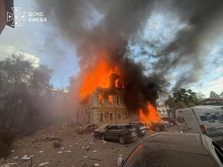 Zelenskyy confirms Russian strike on Dobrobut clinic in Kyiv and shows ...