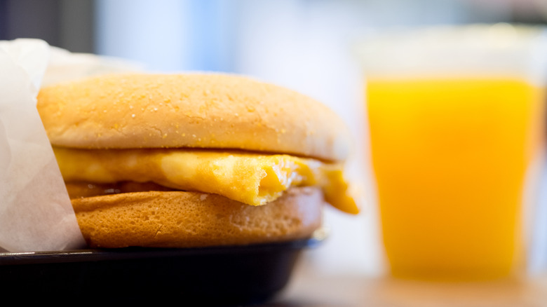 One of the best new fast food breakfast sandwiches of 2026 swaps the ...