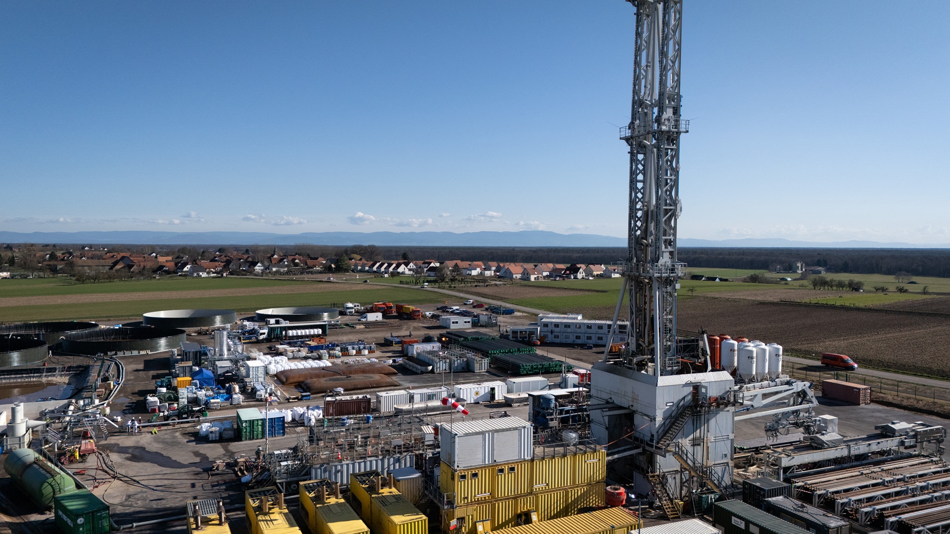 Texas clears full-scale drilling test to bury spent nuclear fuel deep ...