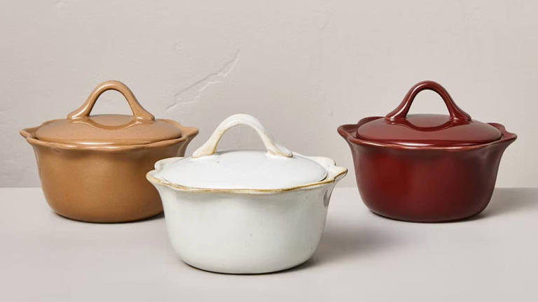 Joanna Gaines' 'Shabby Chic' 3-piece stoneware ramekin set adds ...