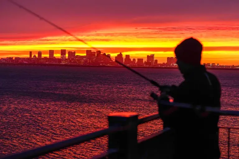 Red sky at night, sailors’ delight? Not always, meteorologist says, and ...