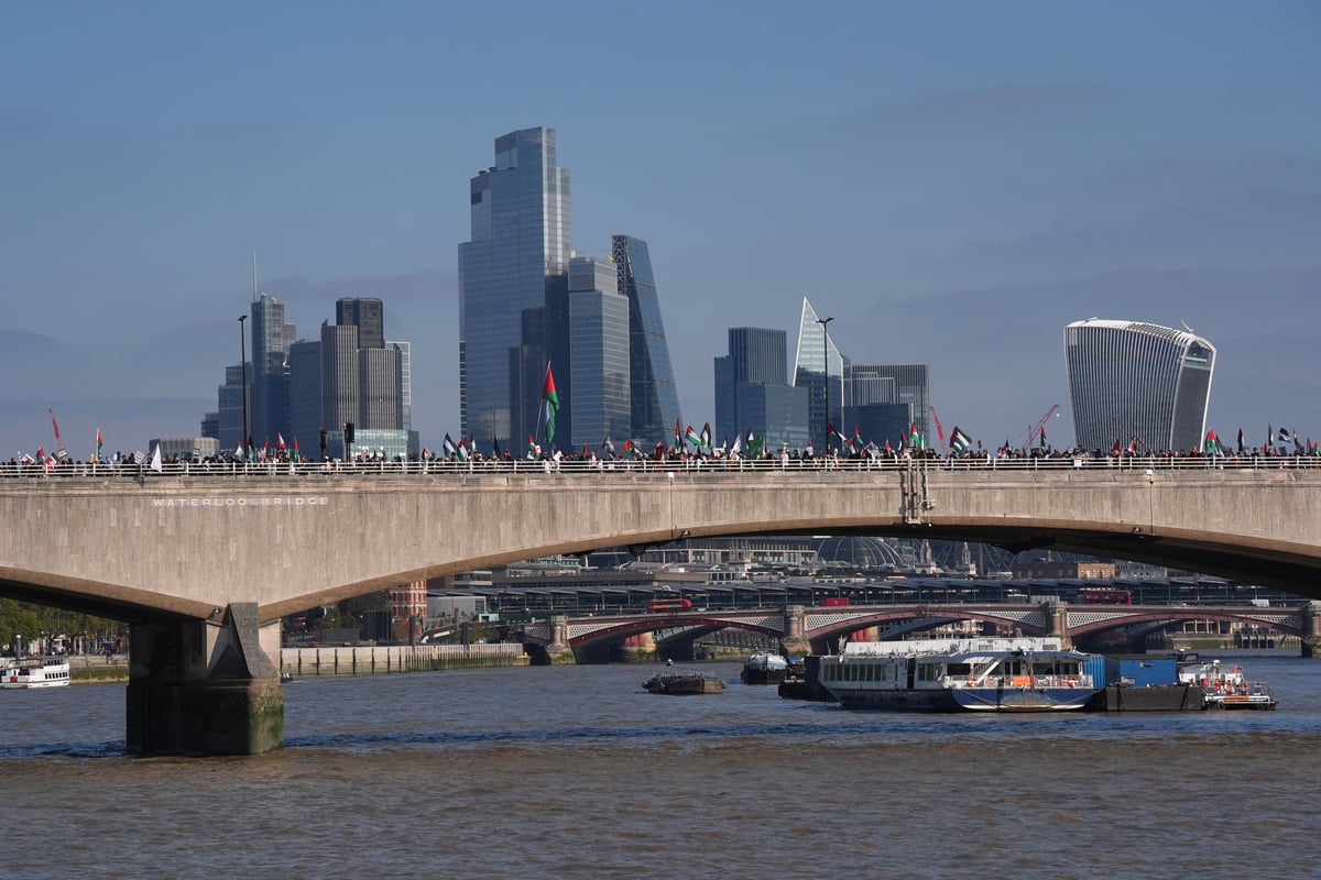 Waterloo Bridge could be forced to close within four years