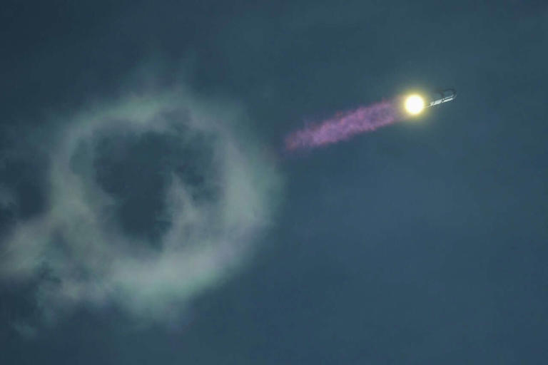 SpaceX Starship mega-rocket splashes down after first-ever orbital flight
