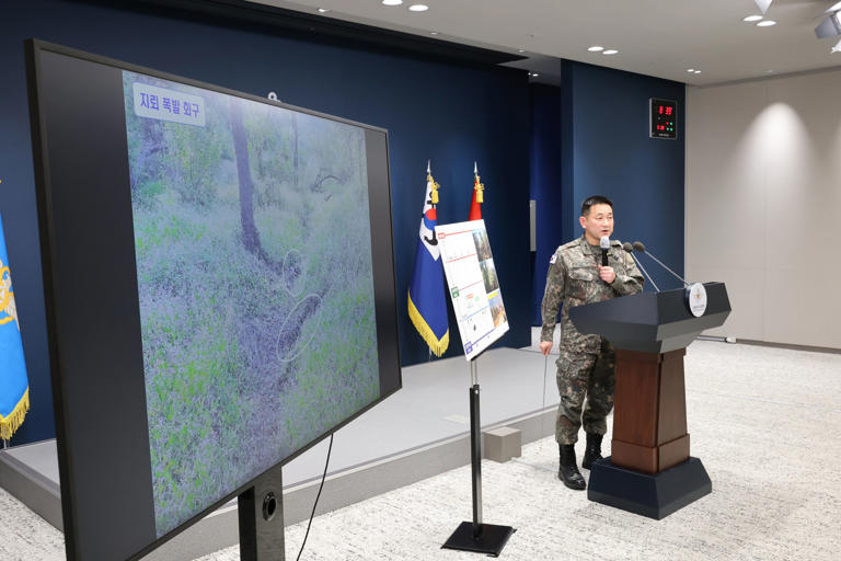 Military links DMZ explosion to North Korean landmine