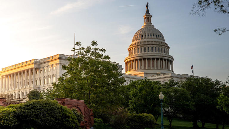 Democrats lead midterm polls by 12 points — but the Senate map still ...