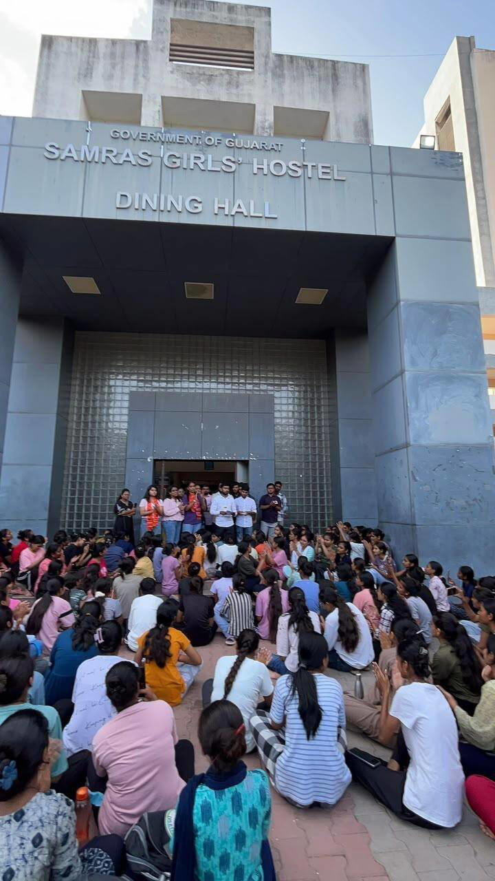 Worm, earwigs in food trigger protest at Gujarat University Samras ...