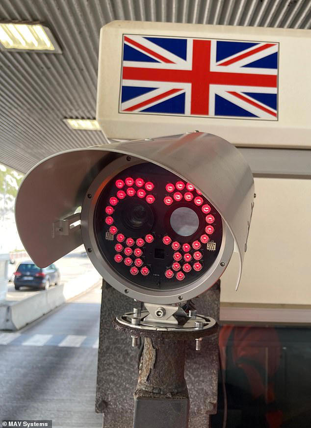 Hi-tech AI cameras being tested on Britain's motorways in new crackdown ...