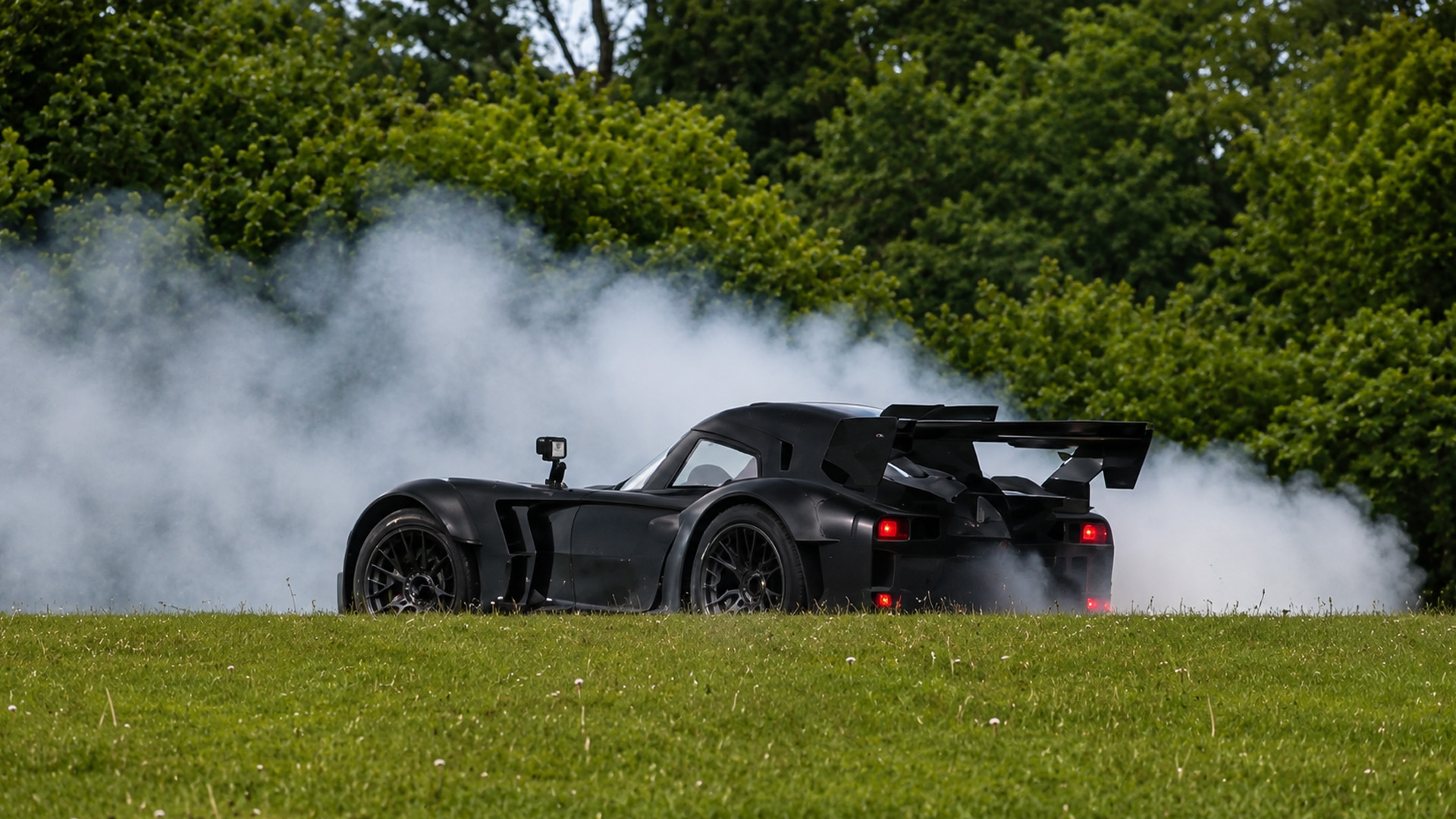 Supercars go full throttle with some serious performance