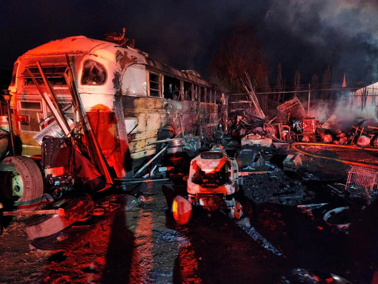 Multiple RVs destroyed in overnight fire at Dallesport storage facility