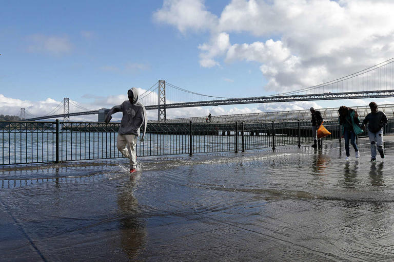 El Niño brings flooding risk to Bay Area despite dry forecast