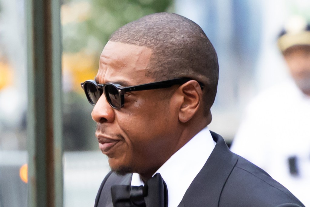 Jay-Z asks court to revive extortion case after rape accuser recants
