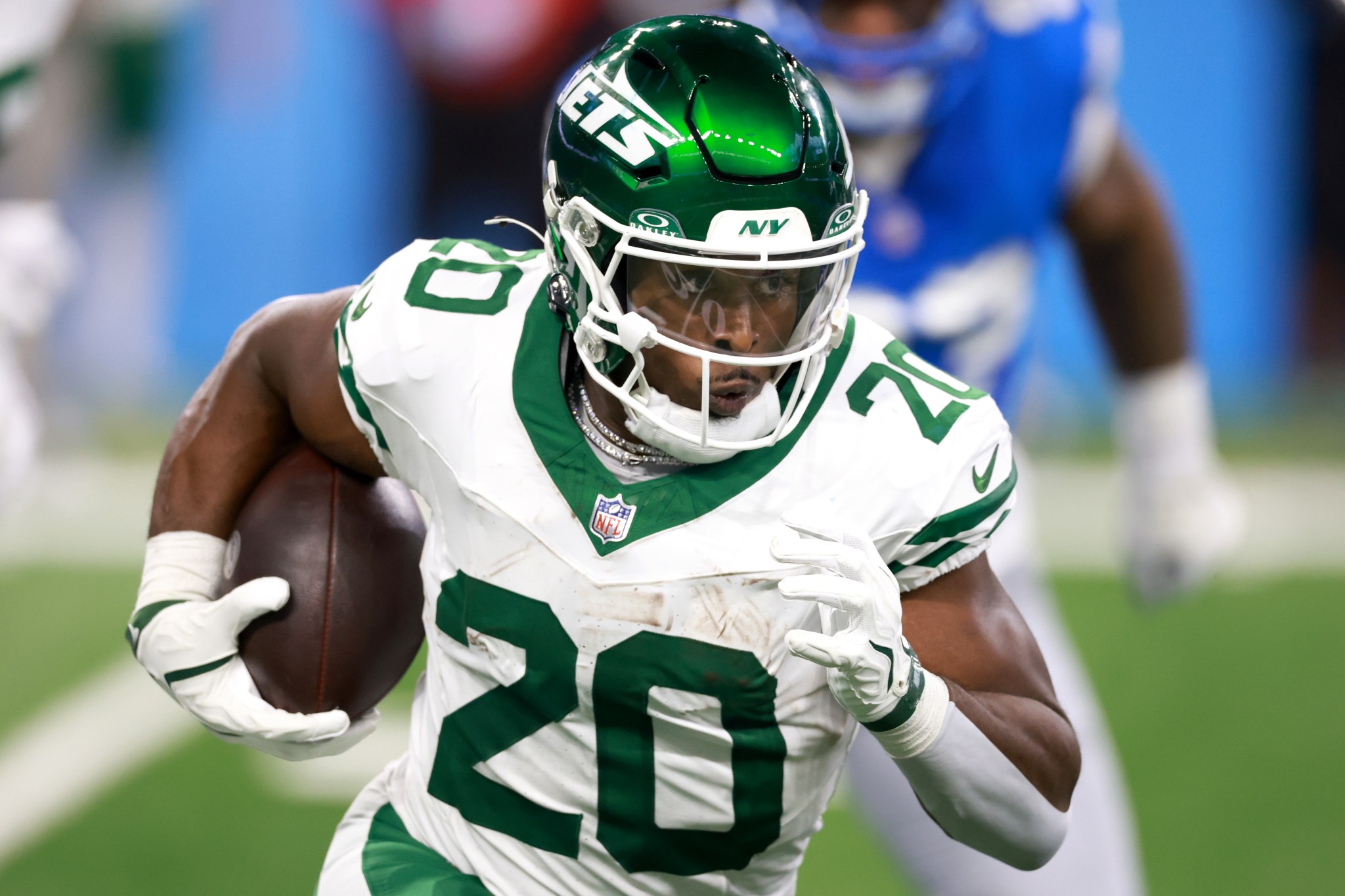 Jets get major Breece Hall injury update after scary quad injury