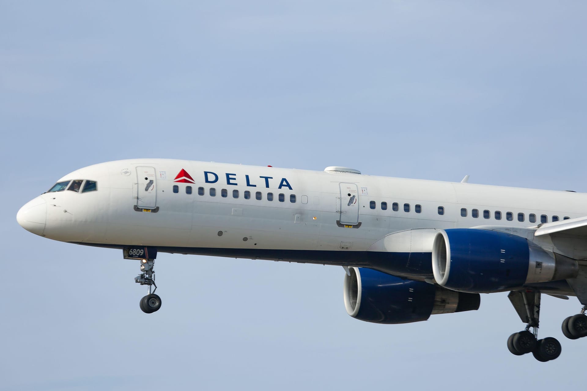 Novo incidente com avião da Delta em Portugal: voo para Nova Iorque ...
