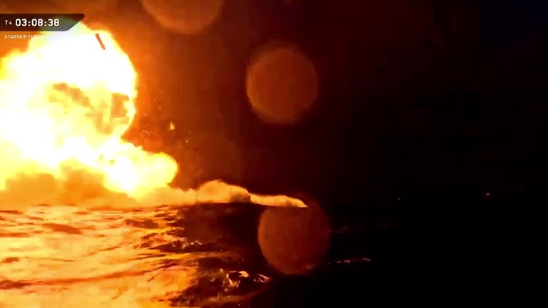 SpaceX's Starship ends mission with fiery splashdown