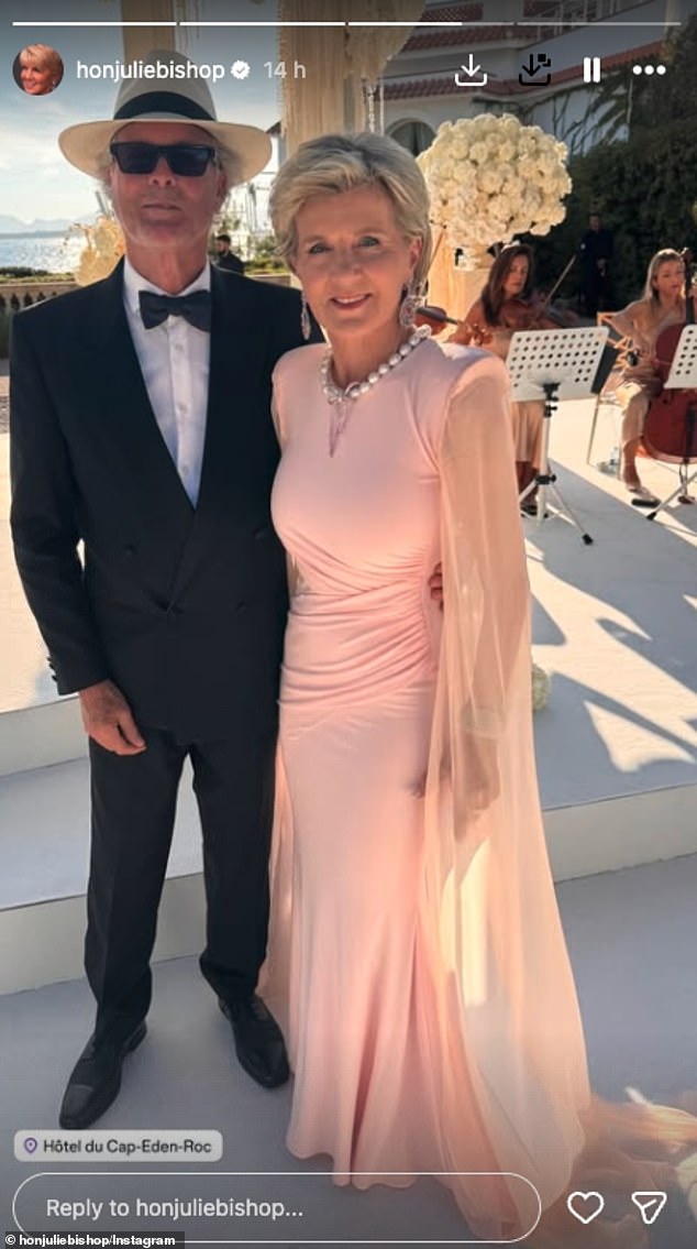 Julie Bishop serves major glamour decked out in thousands of dollars ...
