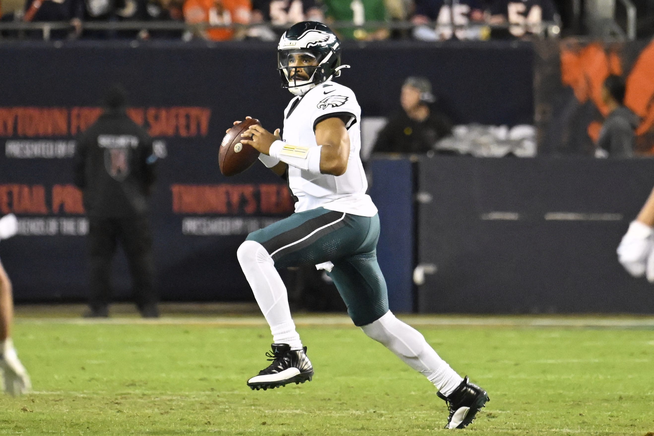Jalen Hurts furious after delayed medical return leads to Eagles ...