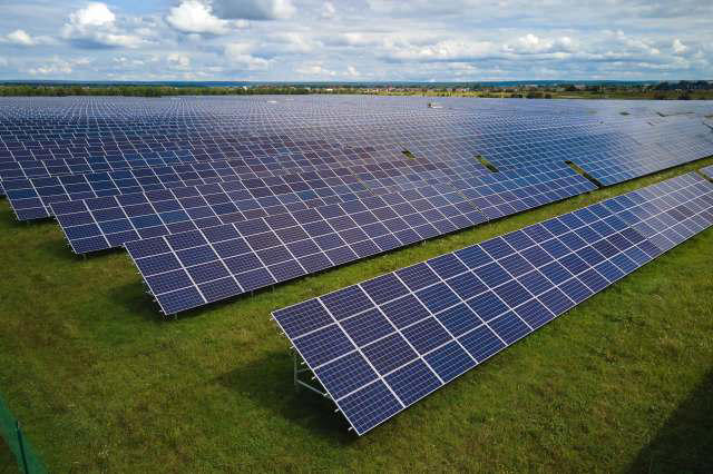 Judge revives $7 billion solar program Trump scrapped for low-income ...