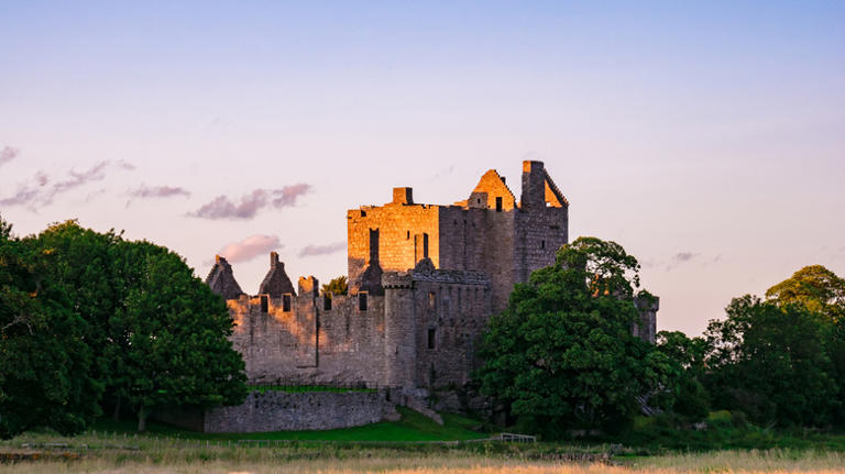 Tucked in Edinburgh is Scotland's scenic castle with a well-preserved ...