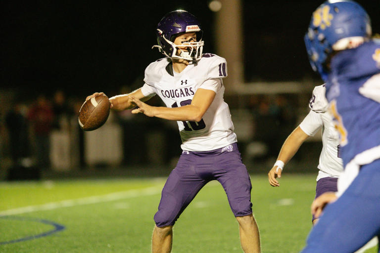 Vote now for Champion Chevrolet boys athlete of the week, Sept. 21-27!