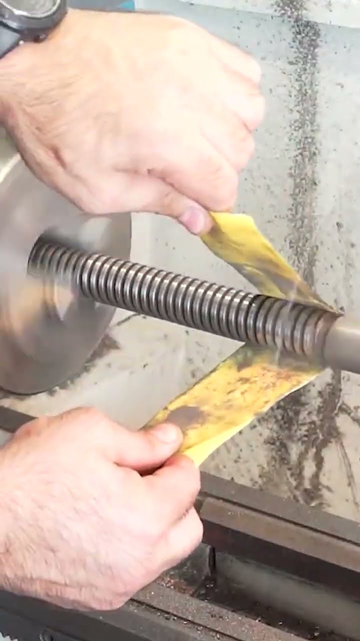 From rusty relic to workshop hero: screw press restoration & test