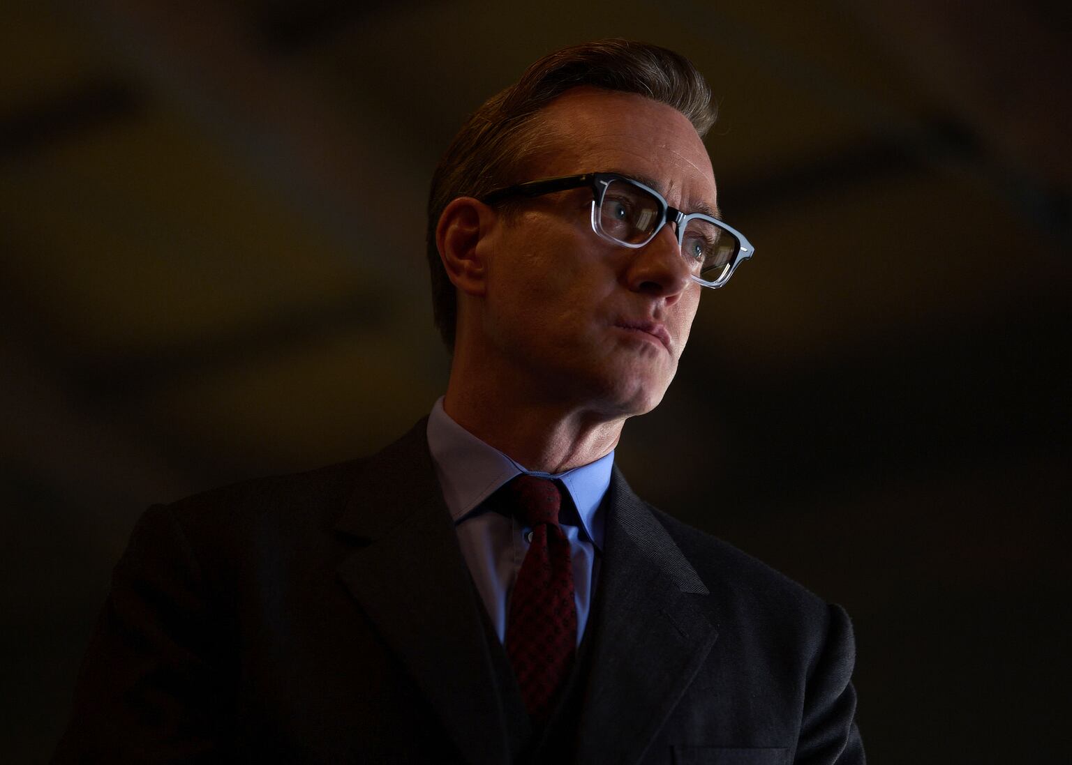 Matthew Macfadyen embodies spymaster George Smiley in preview of Legacy ...