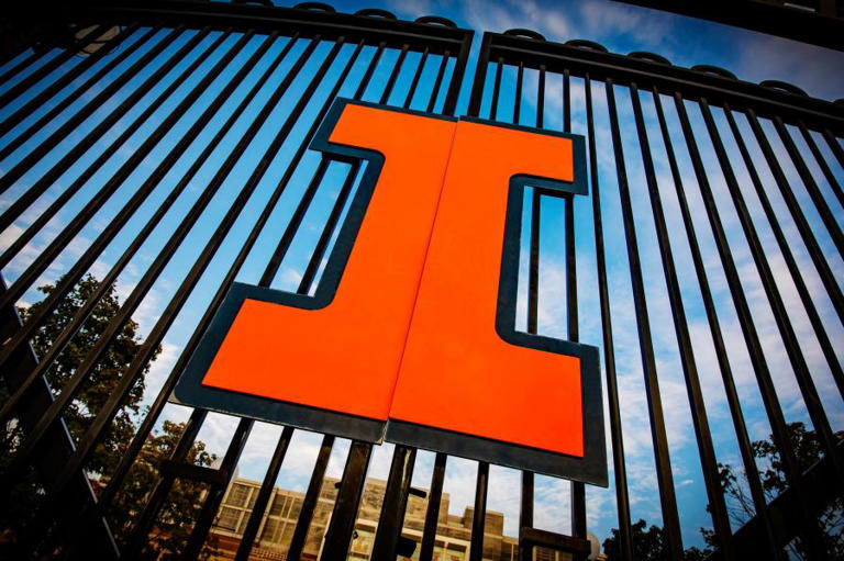 Body found near Alma Mater statue on University of Illinois campus ...