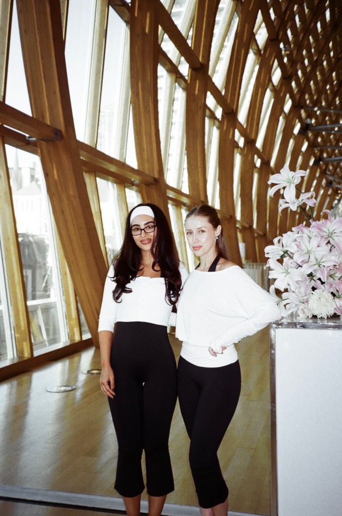 Revolve Group buys minority stake in Toronto activewear brand 437
