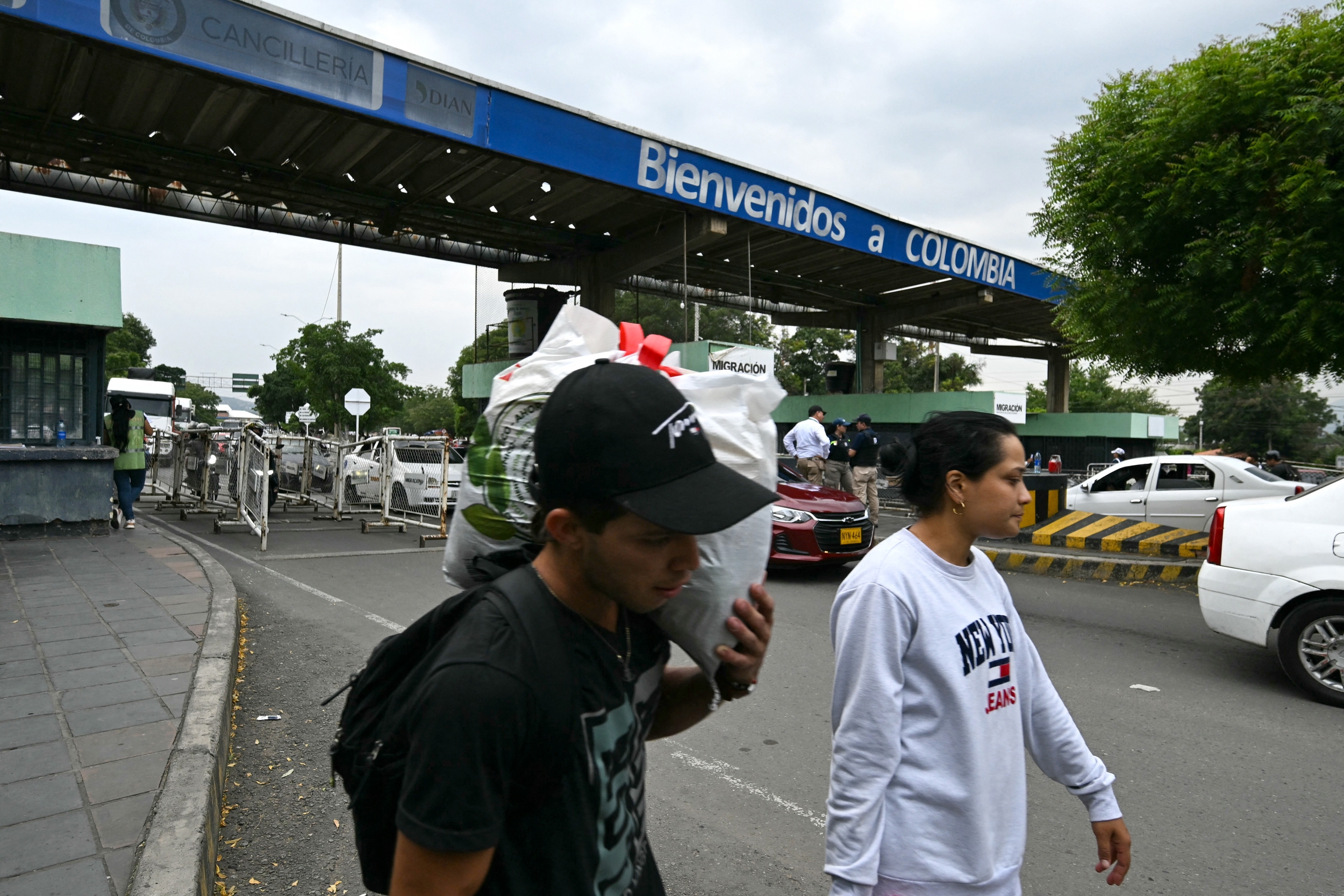 Colombia's clock runs out on 150,000 Venezuelan permits Nov. 4: What ...