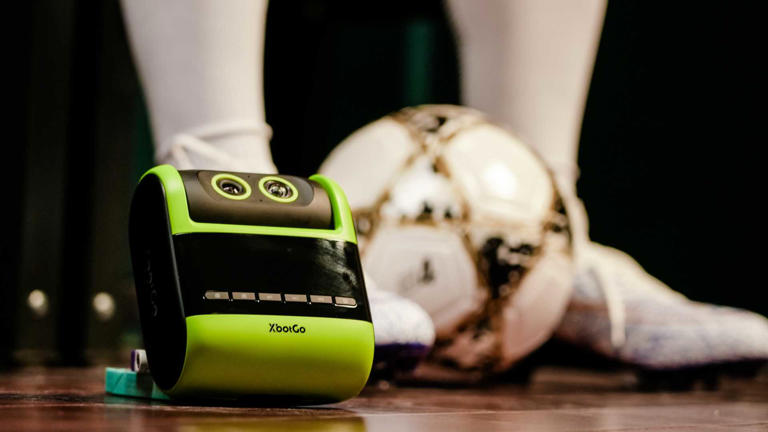 Forget manual panning: XbotGo’s dual-lens AI camera tracks many sports ...