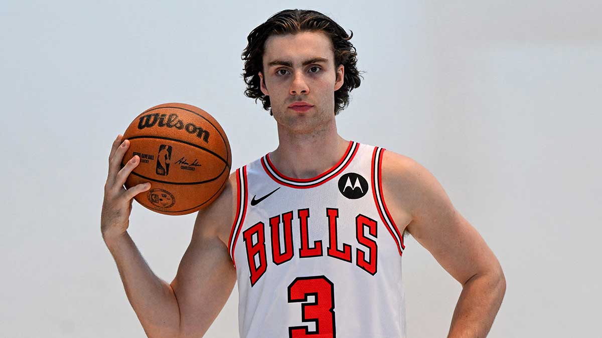 Is Josh Giddey playing? Bulls vs Bucks injury report