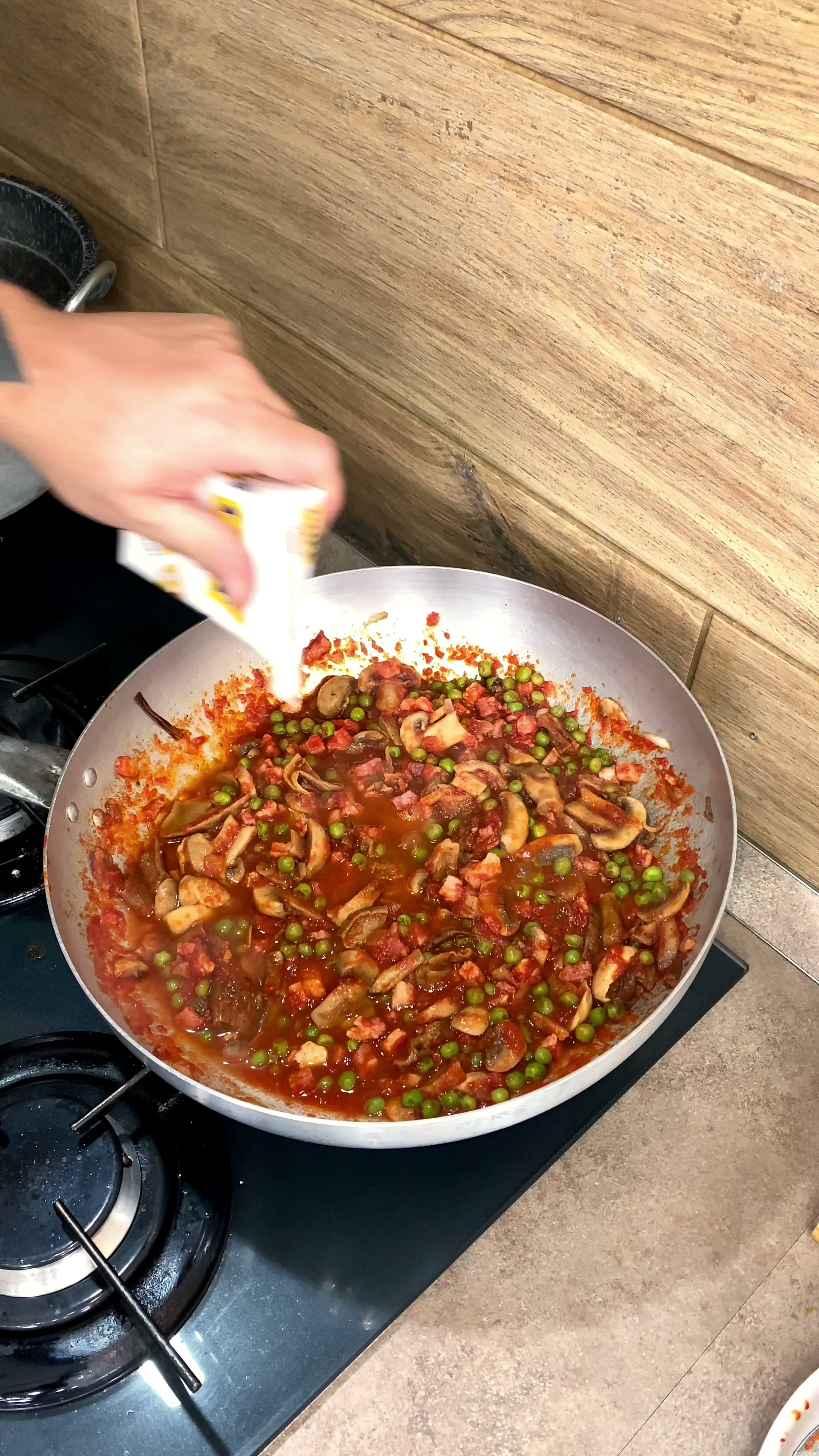 Pasta alla boscaiola con pancetta