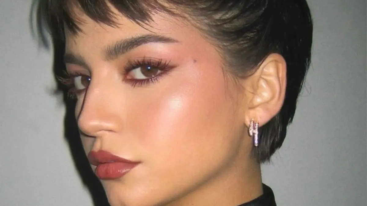 Isabela Merced steals spotlight in eye-catching sheer top and mini skirt