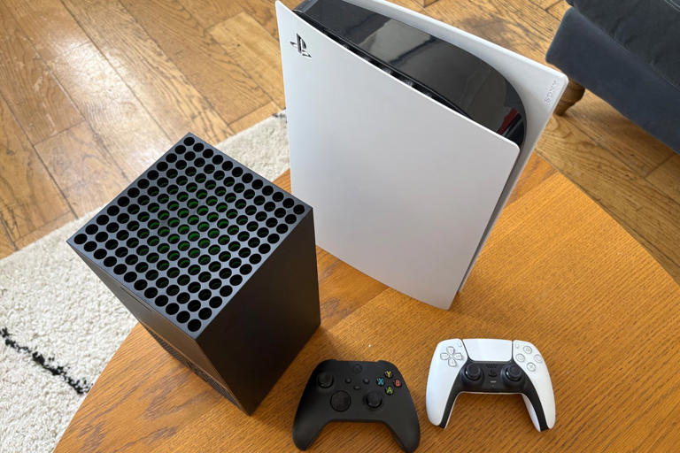 PS5 vs Xbox Series X: An expert compares the consoles for 2026