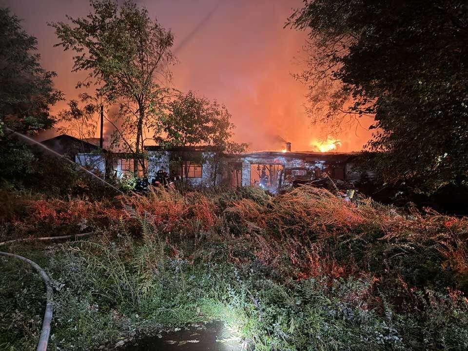 Fire breaks out at abandoned Danbury factory