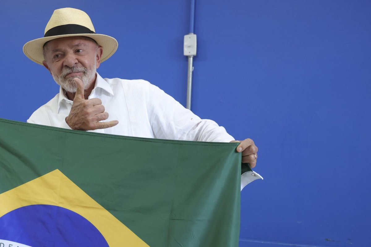 Lula, Bolsonaro head to Brazil presidential runoff election