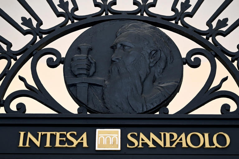 Intesa sweetens Monte dei Paschi bid to $35.3 billion, but warns on ...