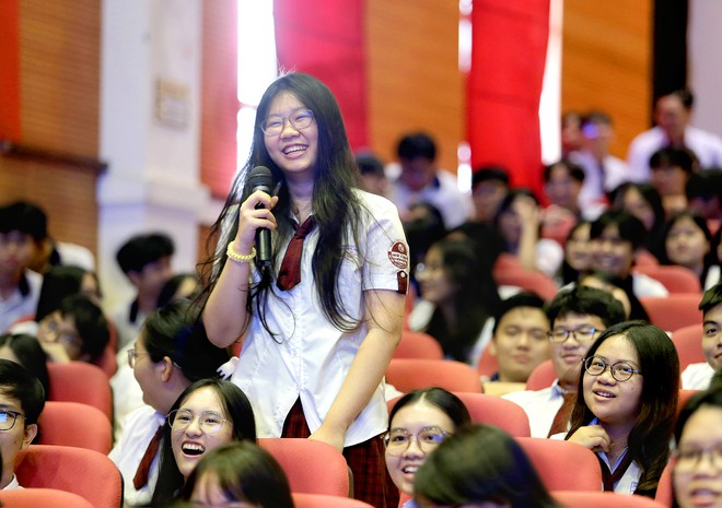 Tình yêu tuổi học trò: Tự do bao hàm cả trách nhiệm