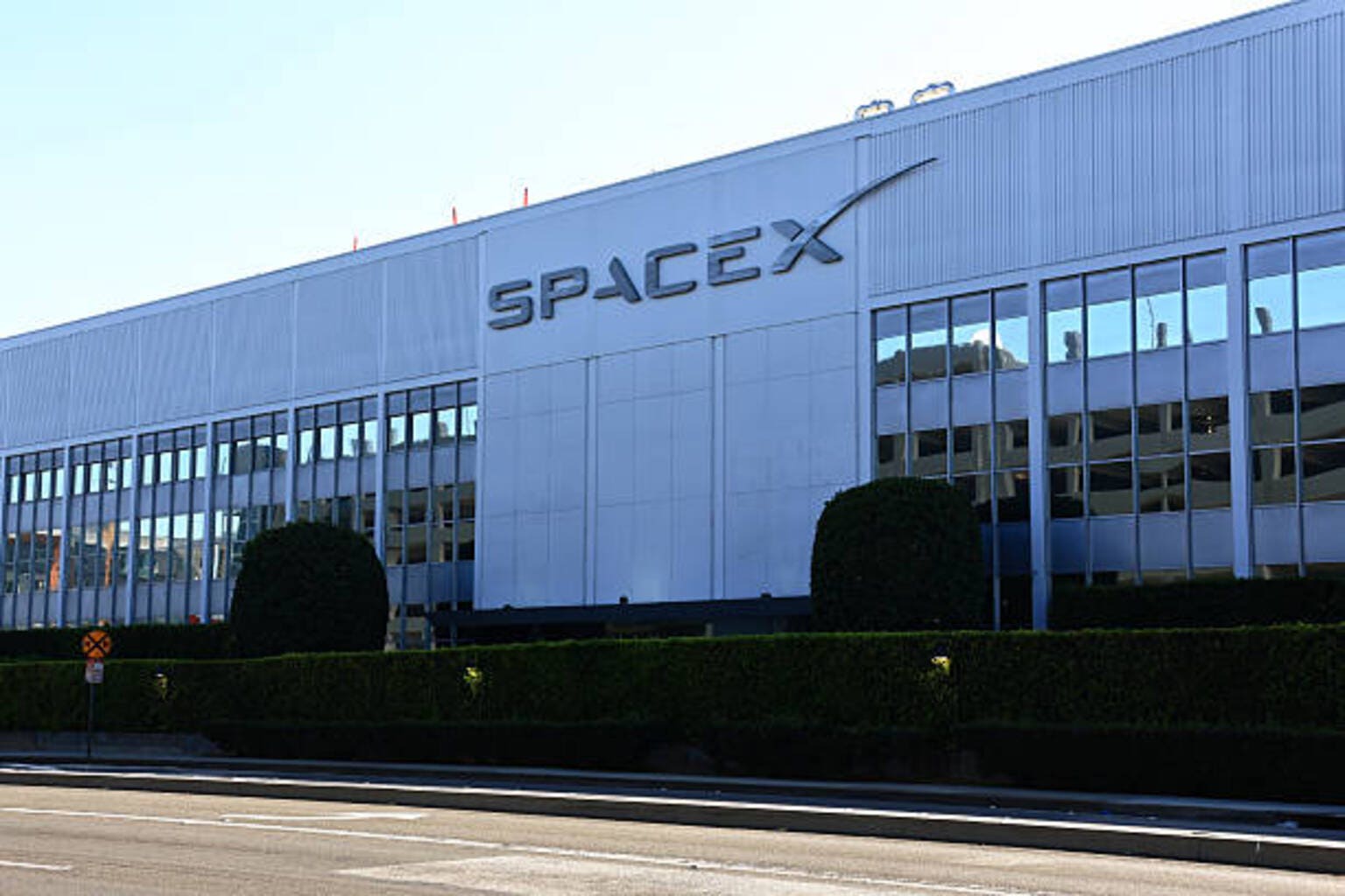 Tesla and SpaceX could merge before December 6 -- Barclays