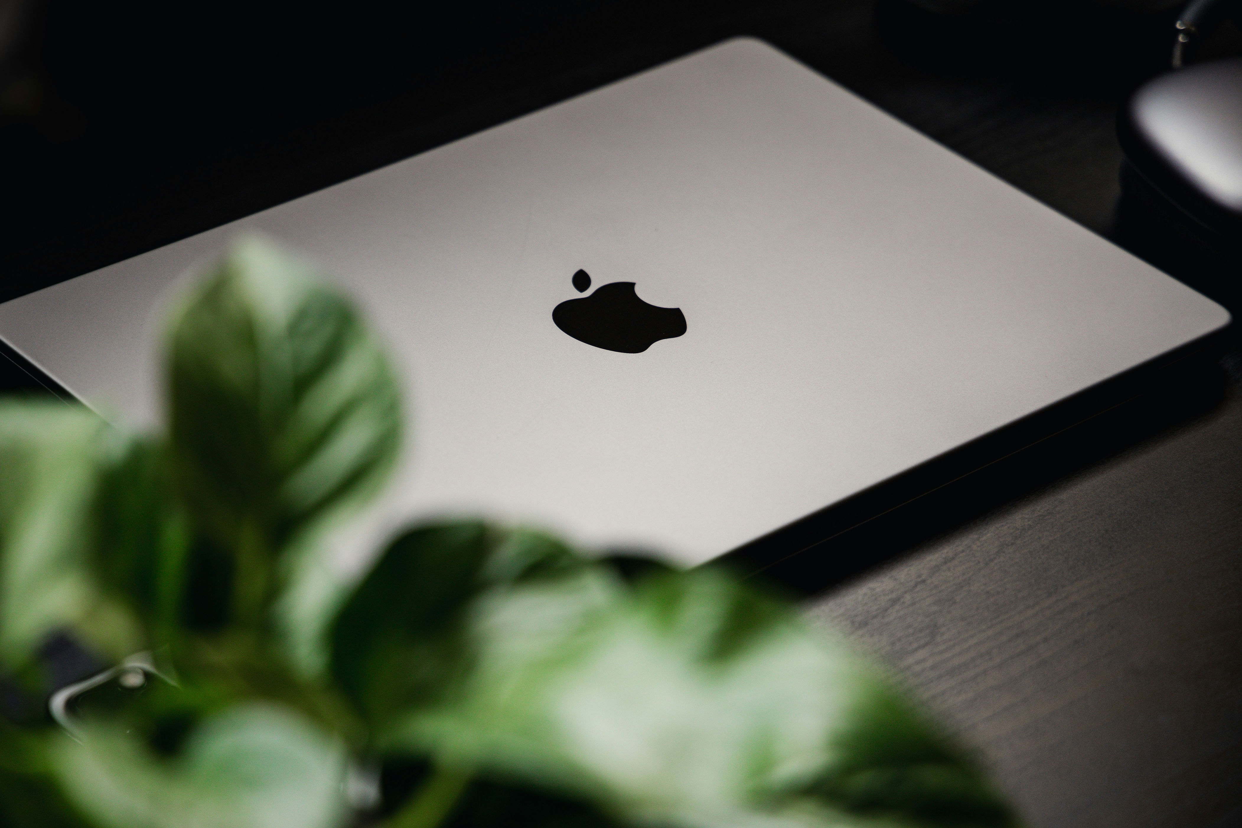 Nieuwe MacBook Pro met OLED draagt groot voordeel met zich mee