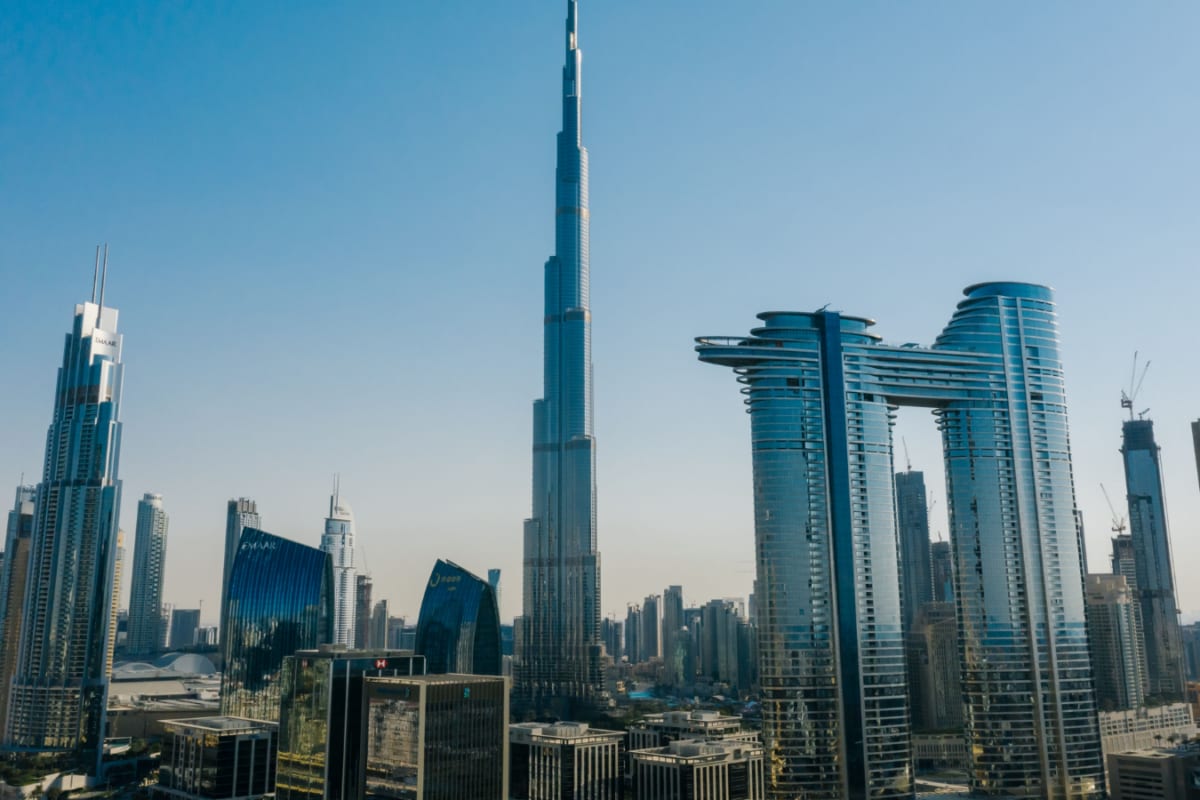 Indian woman loses wallet with late father’s photo in Dubai, driver ...
